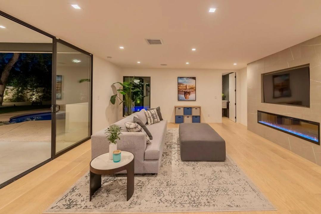 Real Estate Picture 57