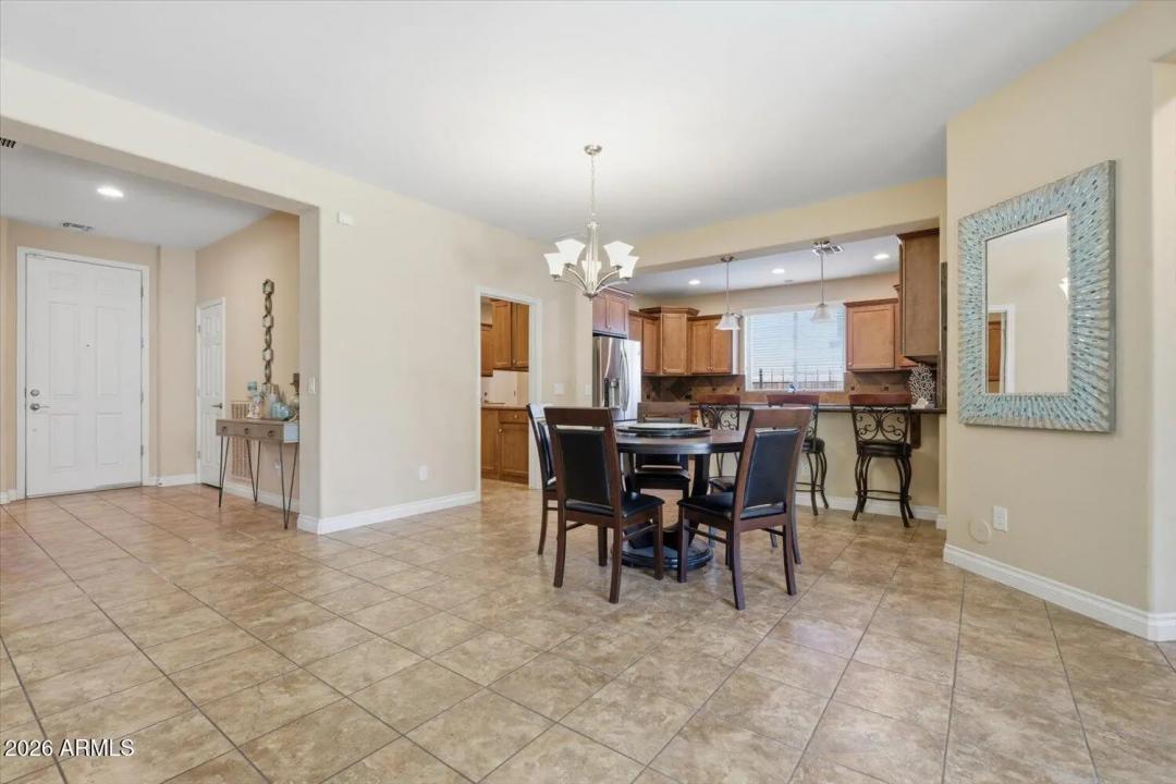 Real Estate Picture 9