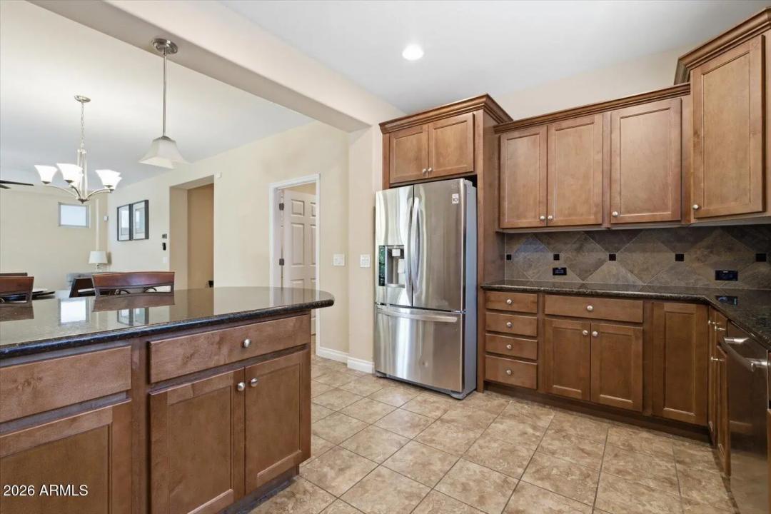 Real Estate Picture 14