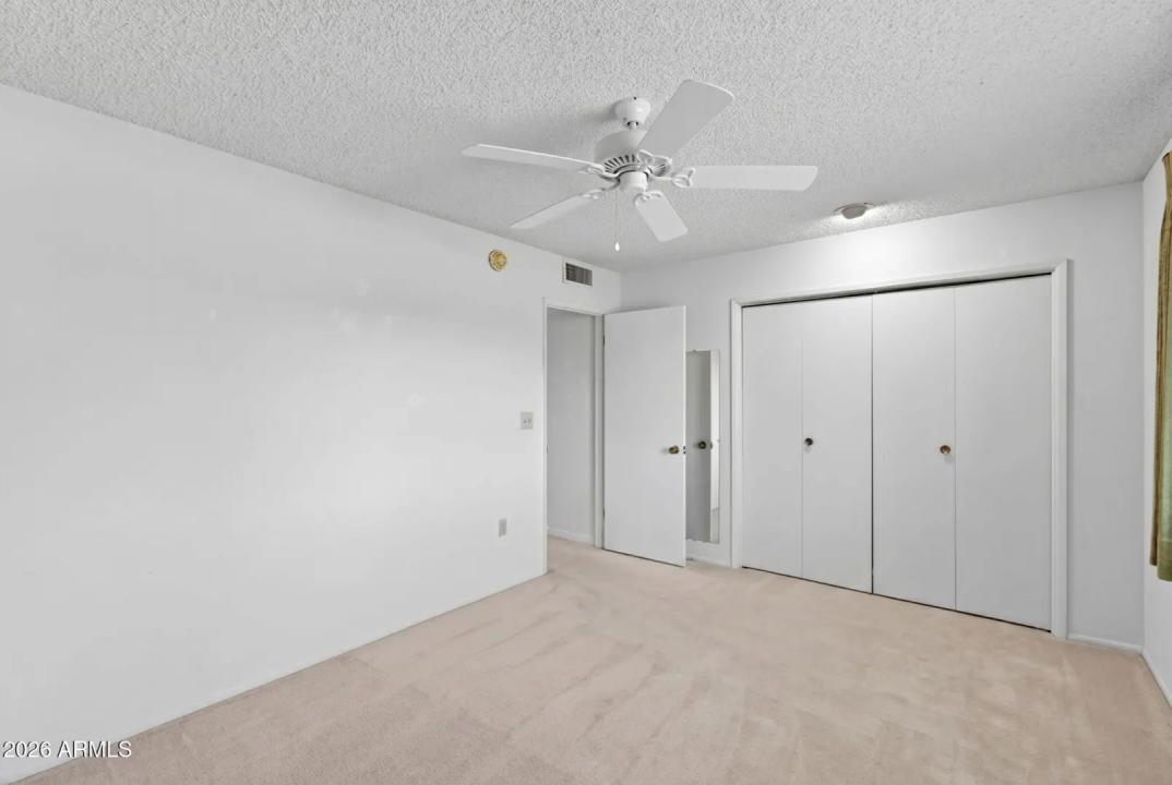 Real Estate Picture 22