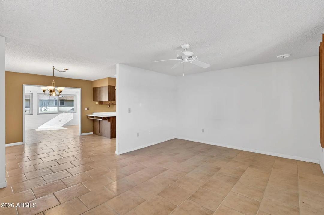 Real Estate Picture 6