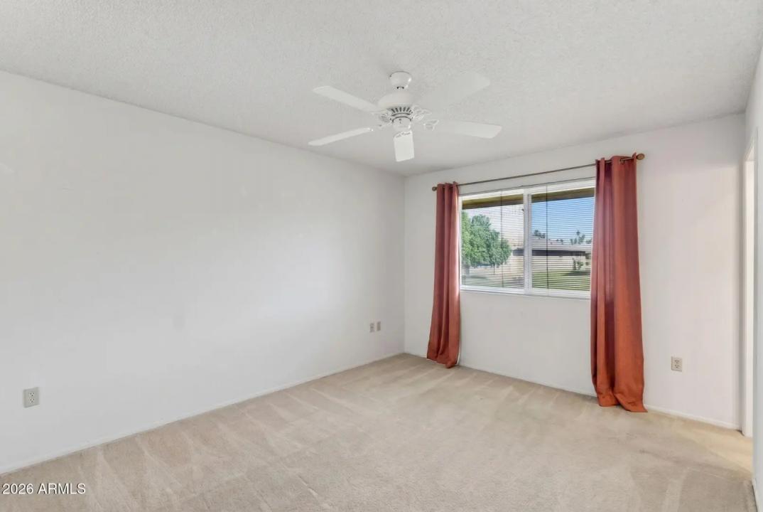 Real Estate Picture 18