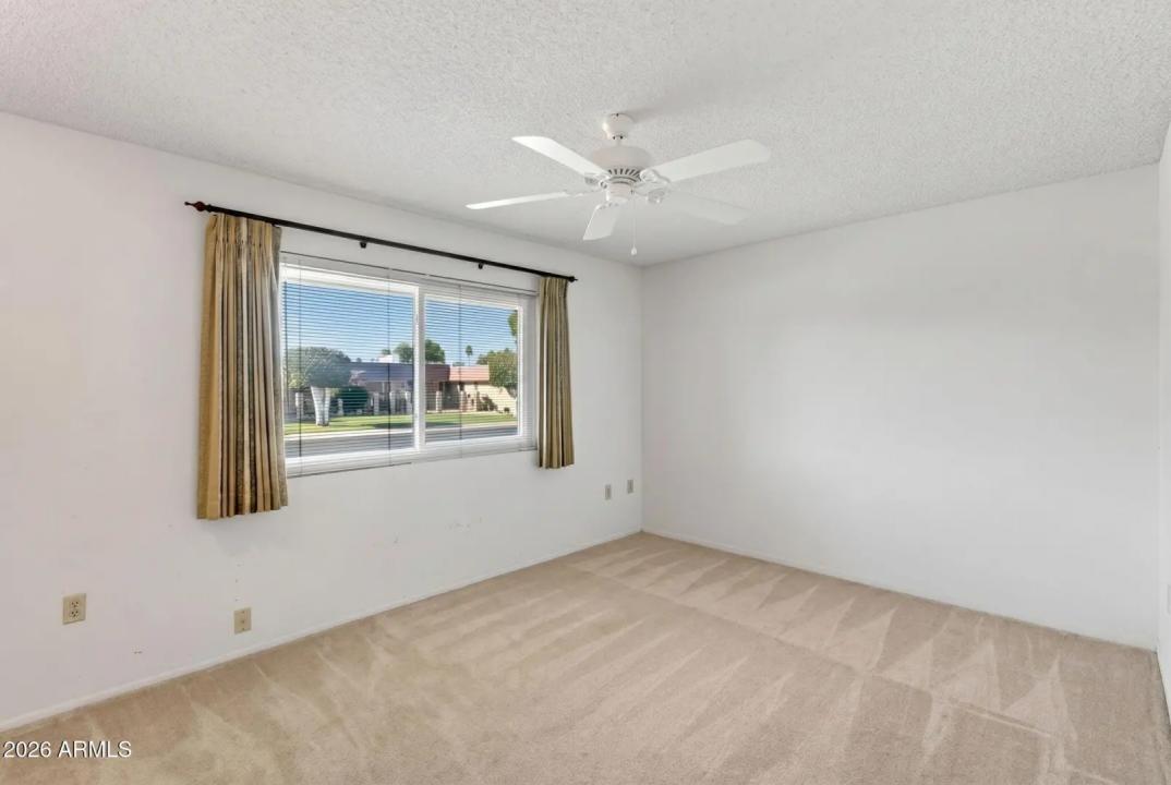 Real Estate Picture 23
