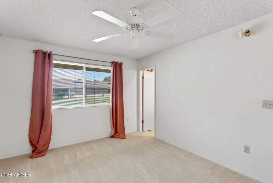 Real Estate Picture 17