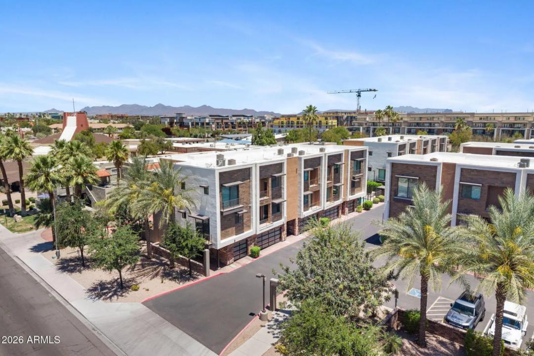 Real Estate Picture 2