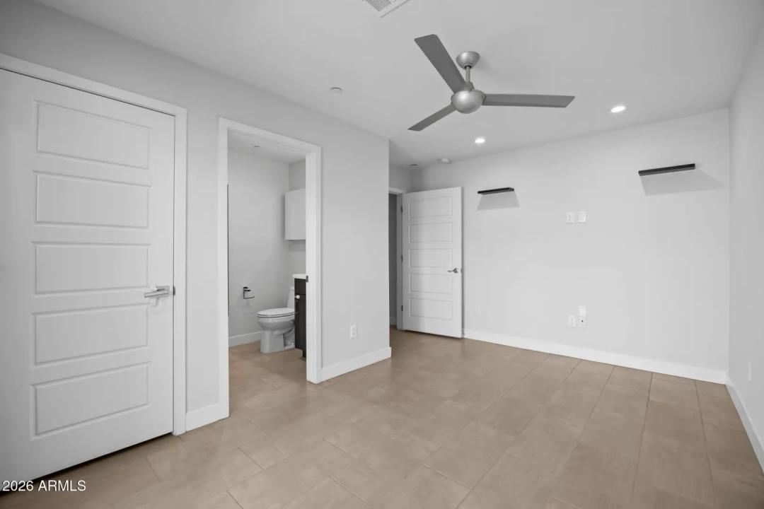 Real Estate Picture 5