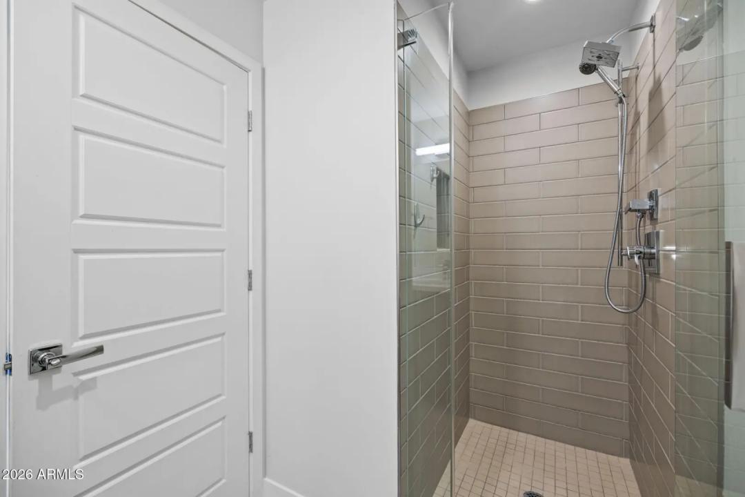 Real Estate Picture 8
