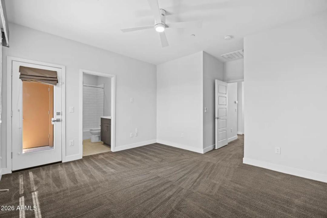 Real Estate Picture 25