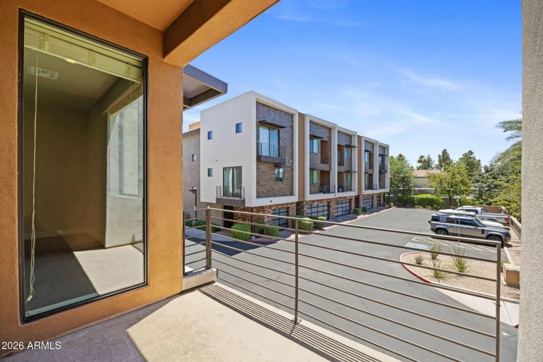 Real Estate Picture 39