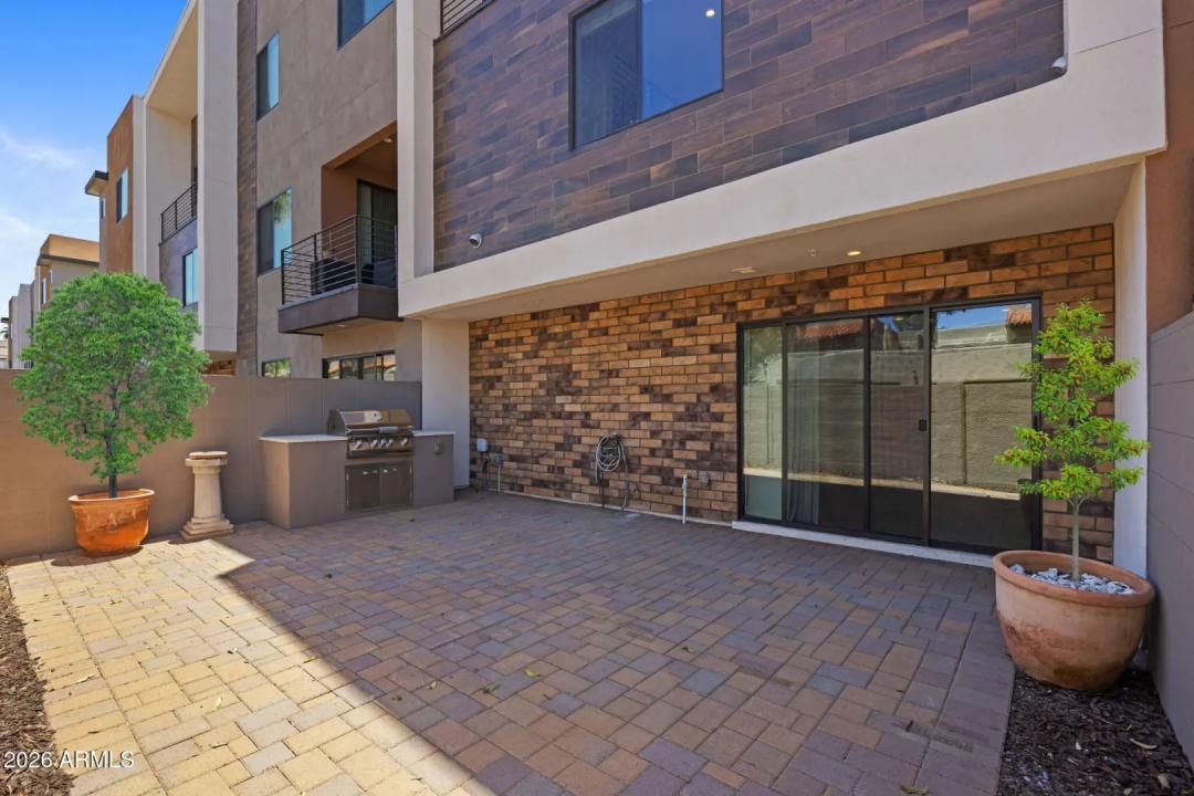 Real Estate Picture 41