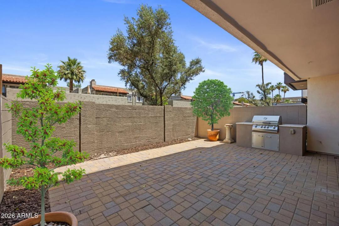 Real Estate Picture 43
