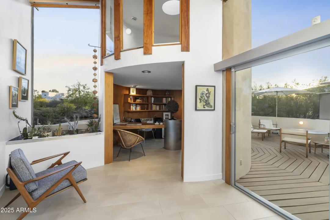 Real Estate Picture 17