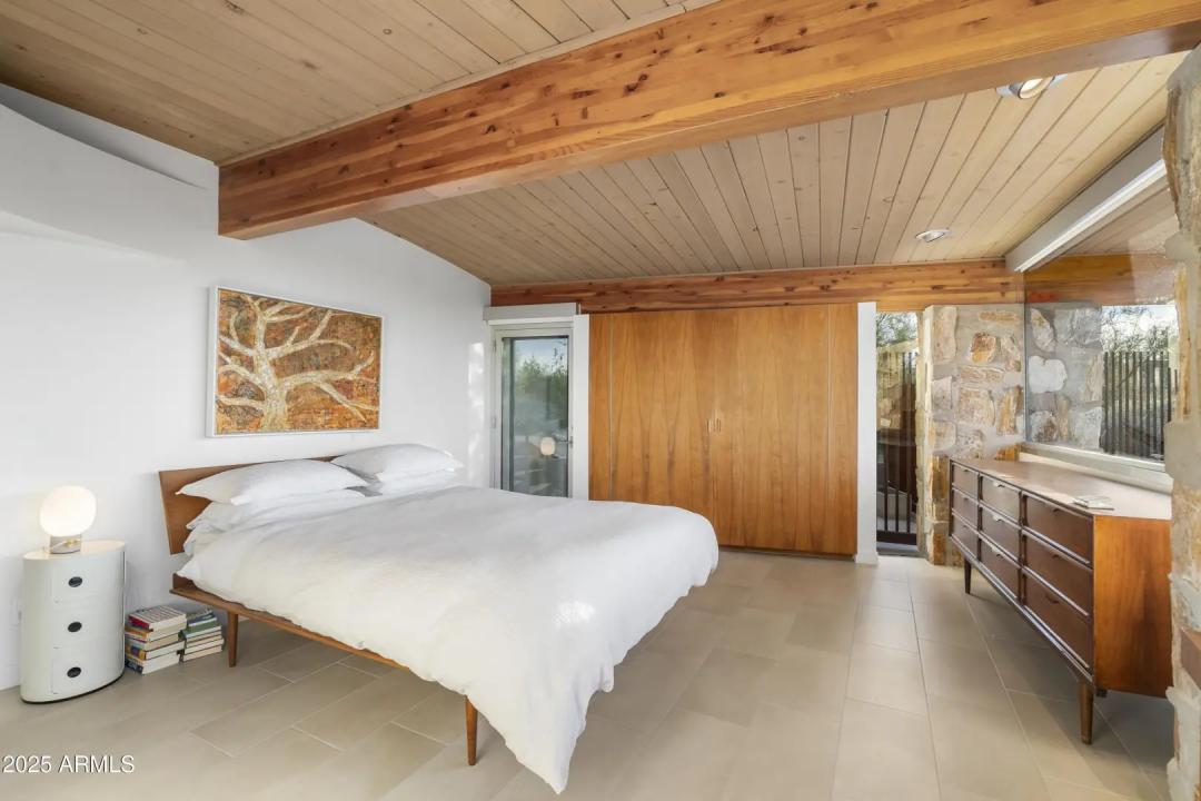 Real Estate Picture 21