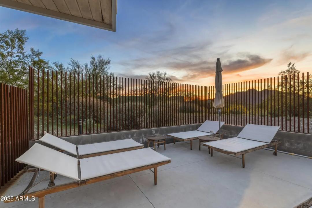 Real Estate Picture 25