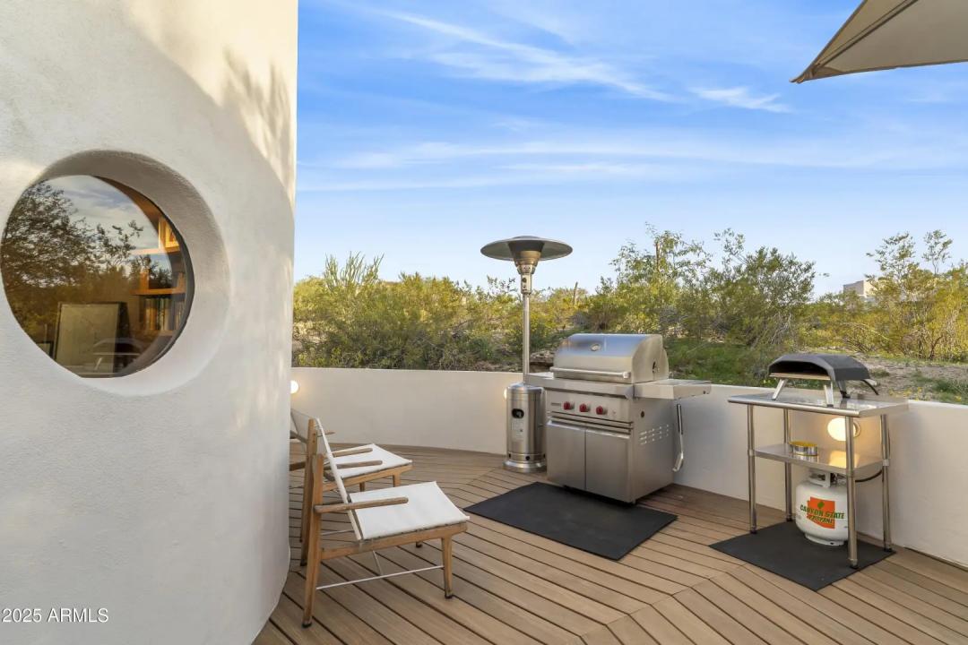 Real Estate Picture 30