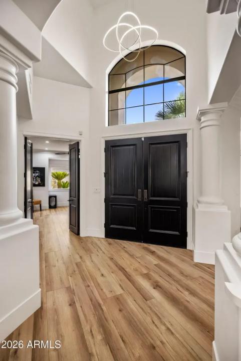 Real Estate Picture 7