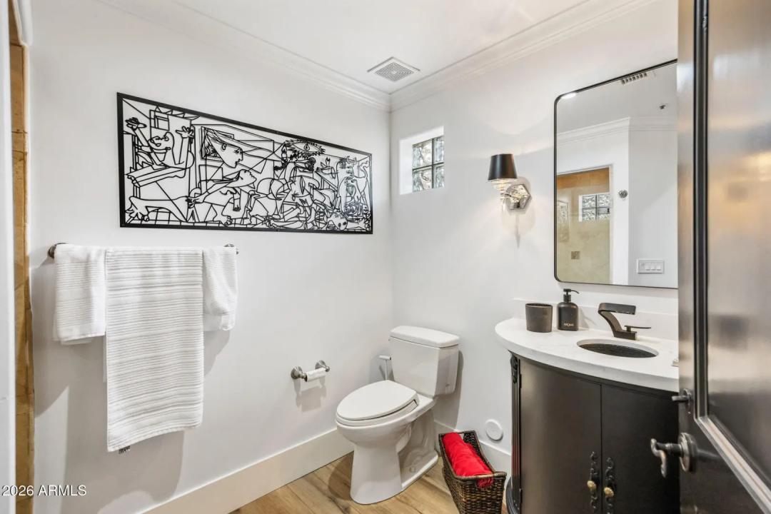 Real Estate Picture 21