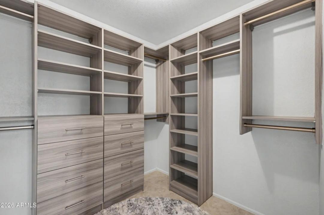 Real Estate Picture 43