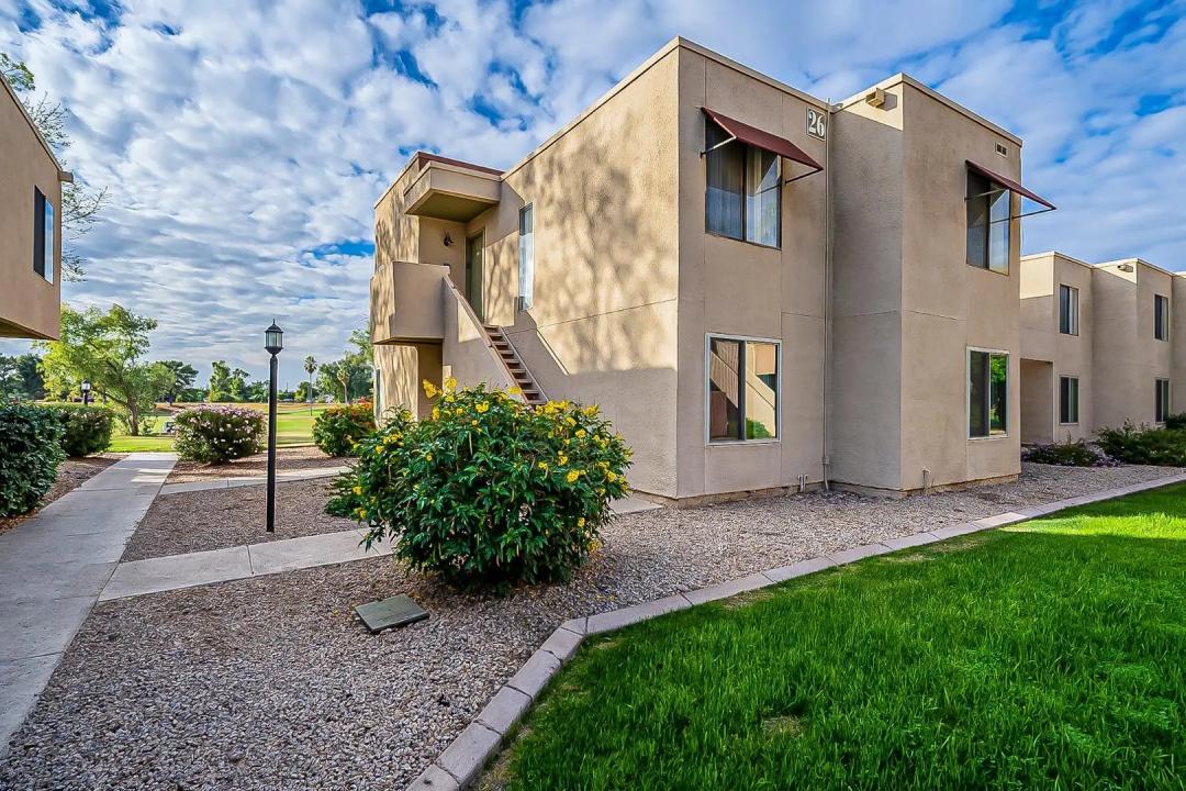 Real Estate Picture 4