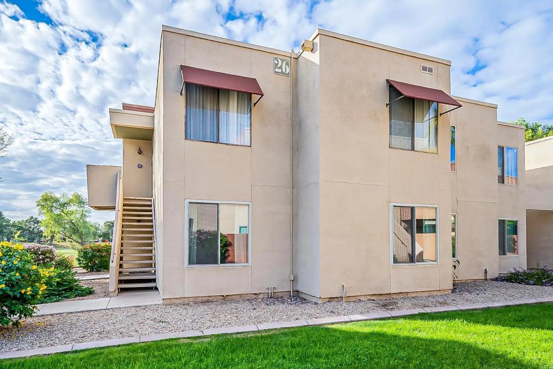 Real Estate Picture 5