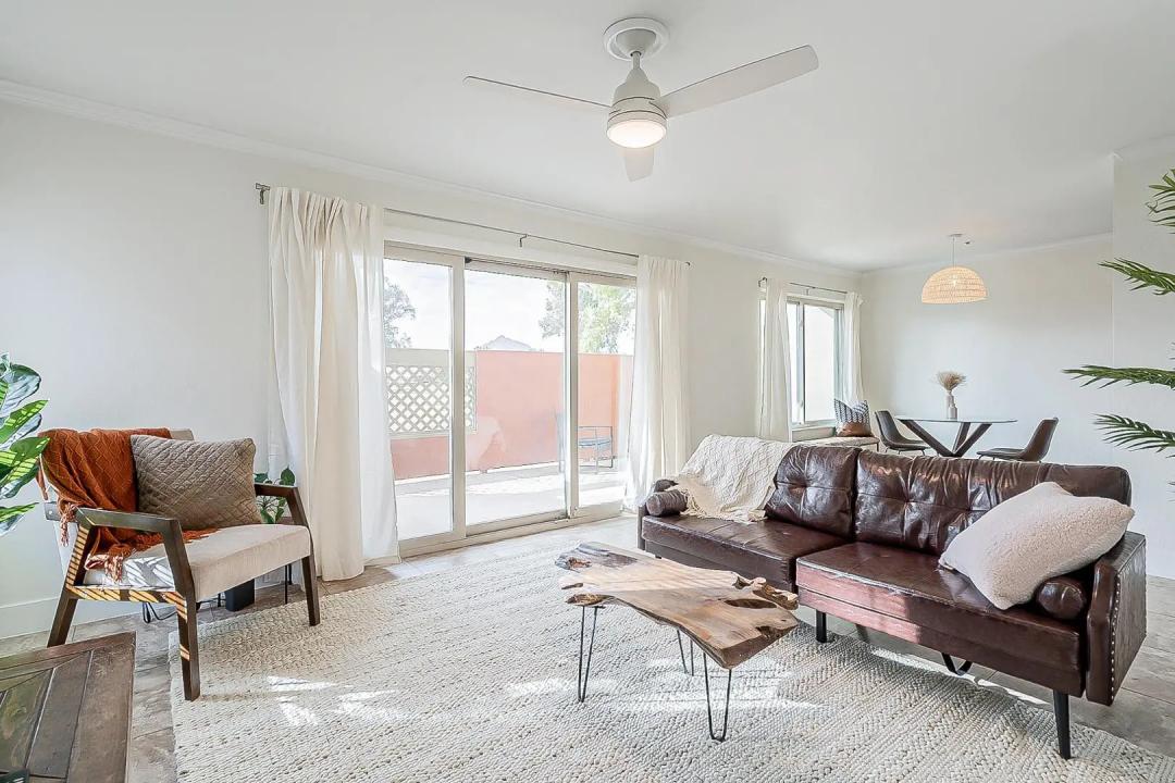 Real Estate Picture 12