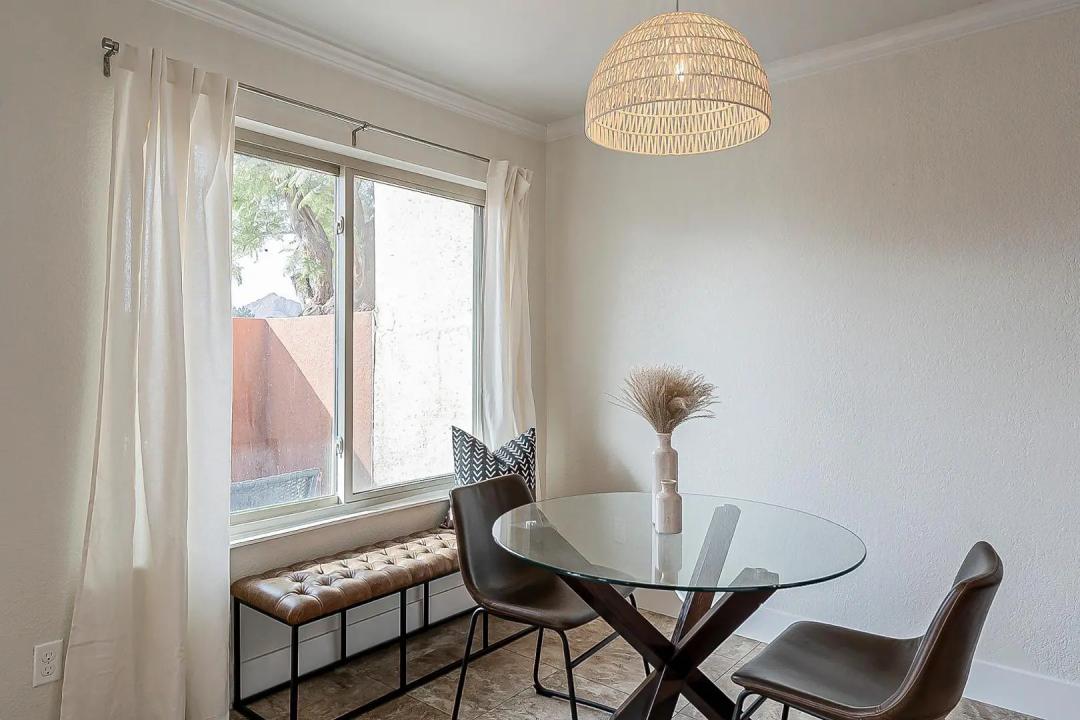 Real Estate Picture 16