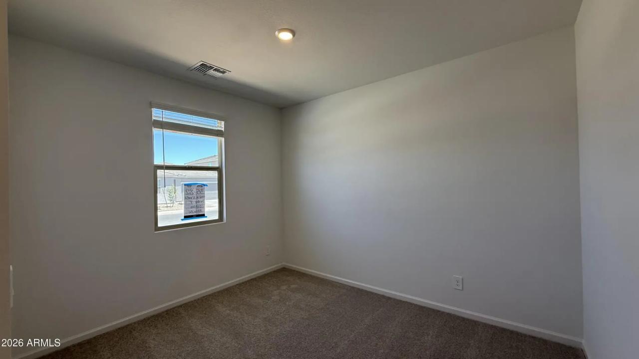 Real Estate Picture 13