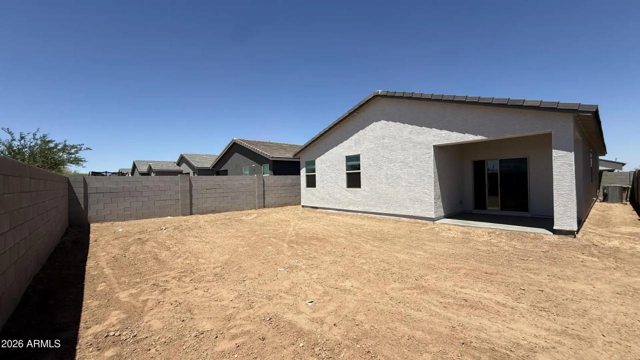 Real Estate Picture 16