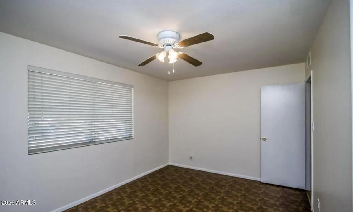 Real Estate Picture 15