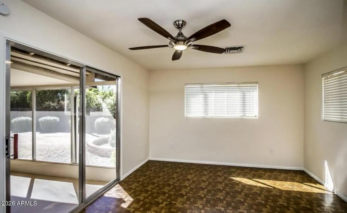 Real Estate Picture 16