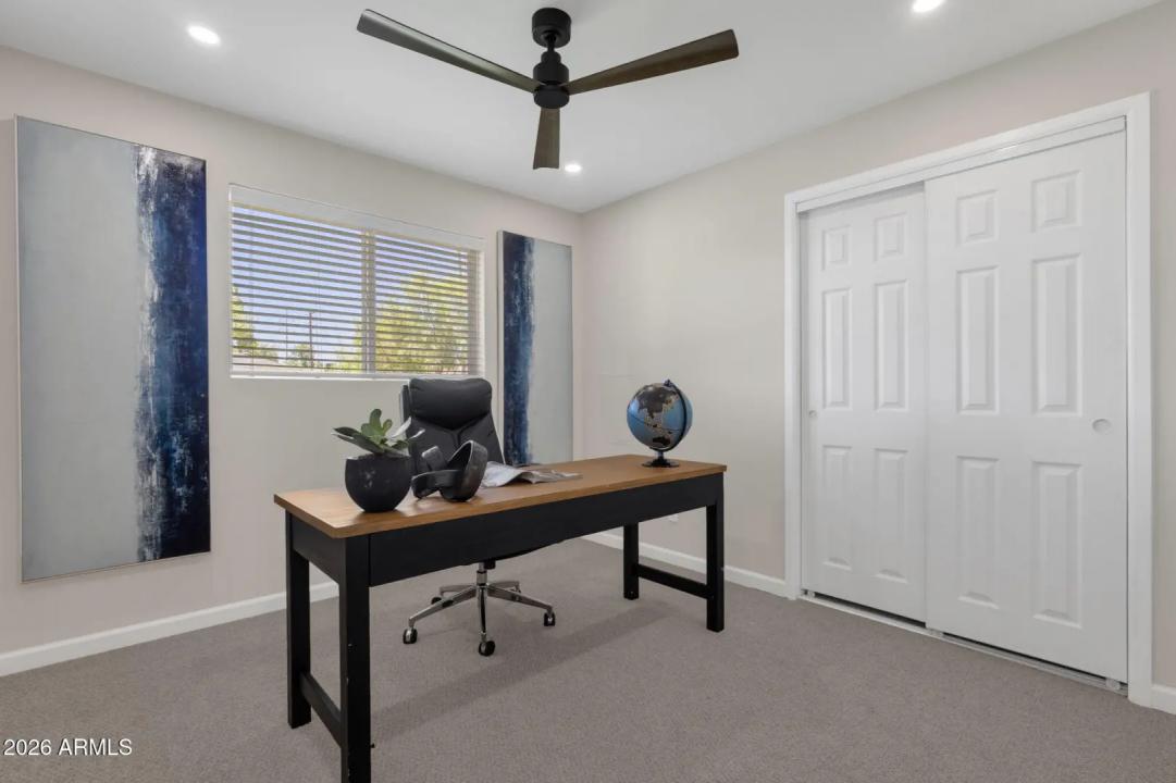 Real Estate Picture 12