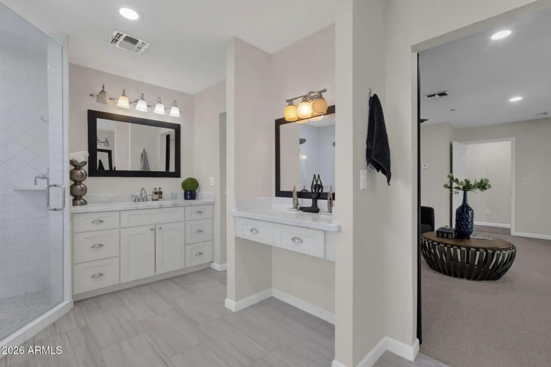 Real Estate Picture 25
