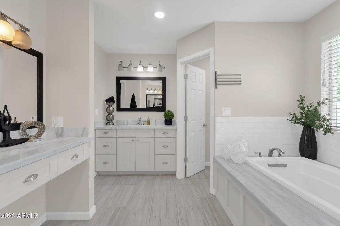 Real Estate Picture 26