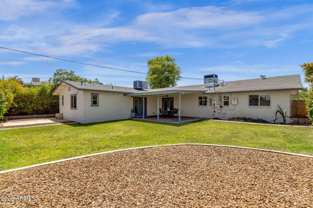 Real Estate Picture 30