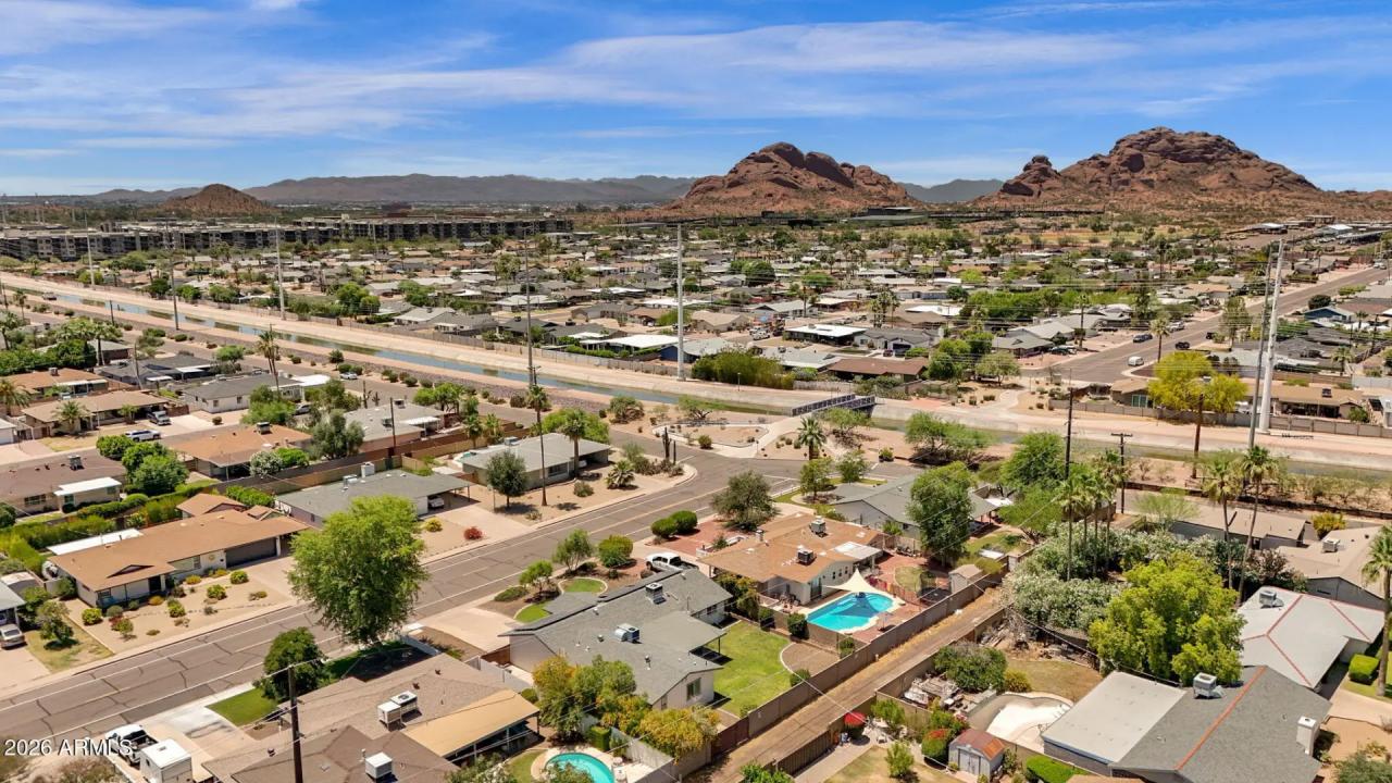 Real Estate Picture 35