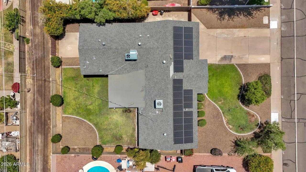 Real Estate Picture 36
