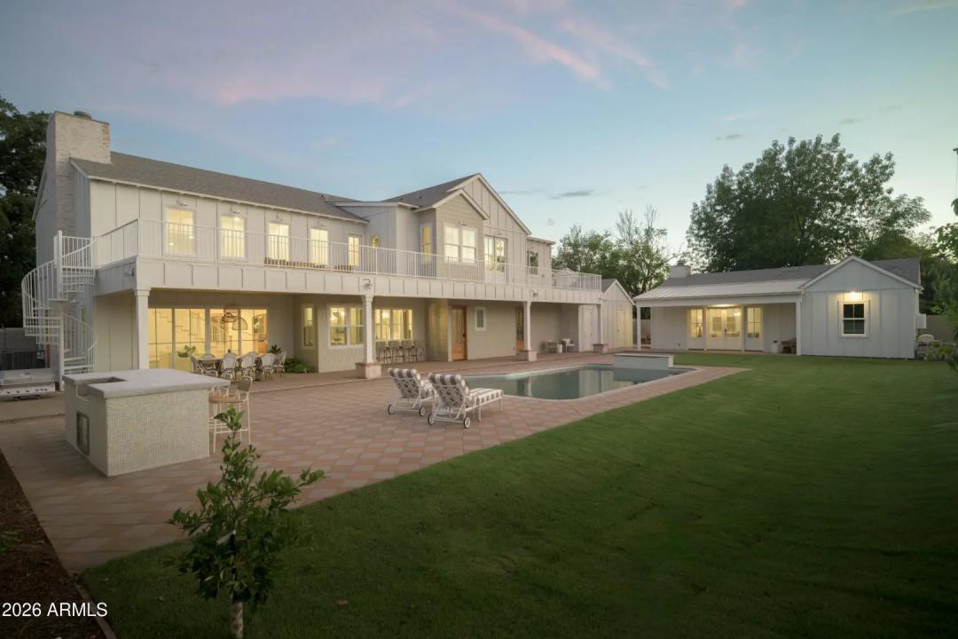 Real Estate Picture 26