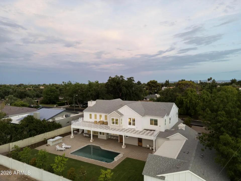 Real Estate Picture 28