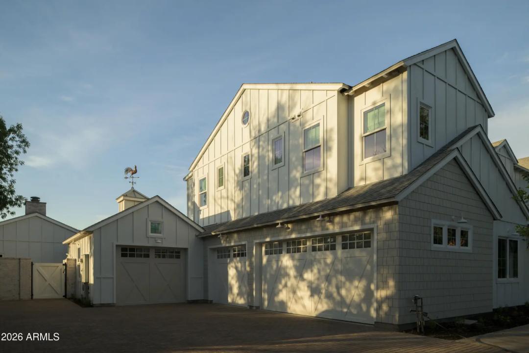 Real Estate Picture 21