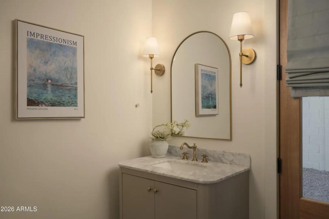 Real Estate Picture 9