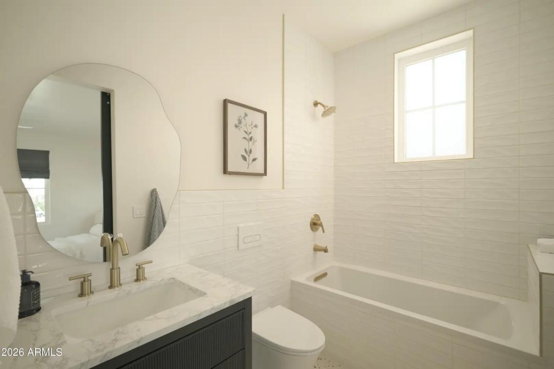 Real Estate Picture 29
