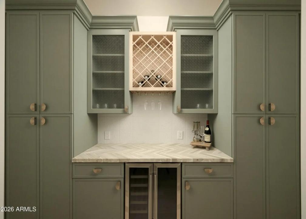 Real Estate Picture 11