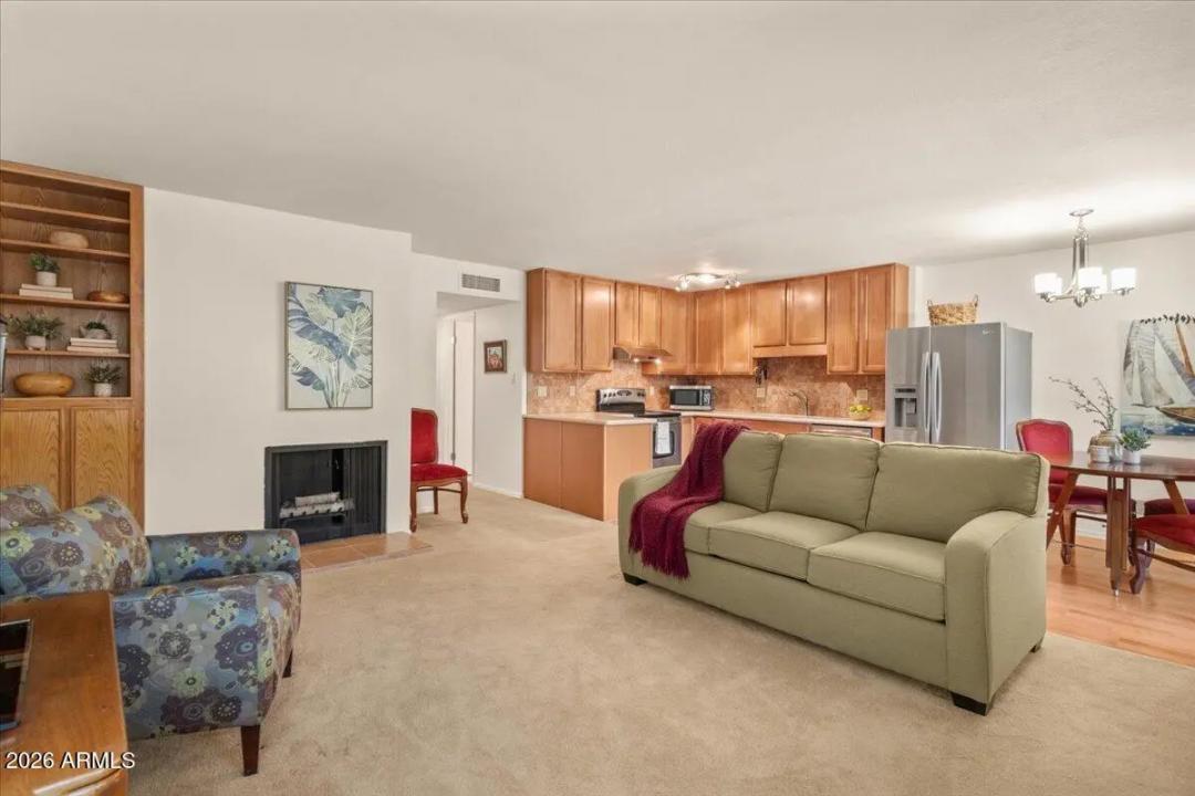 Real Estate Picture 15