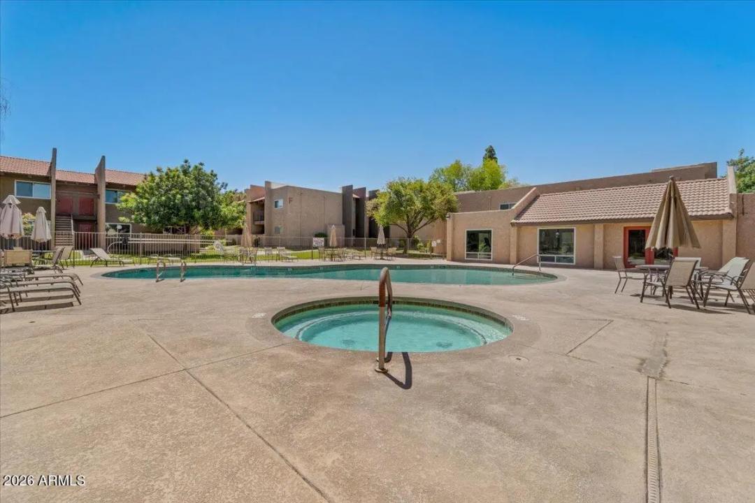 Real Estate Picture 18