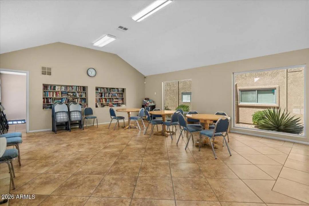 Real Estate Picture 23