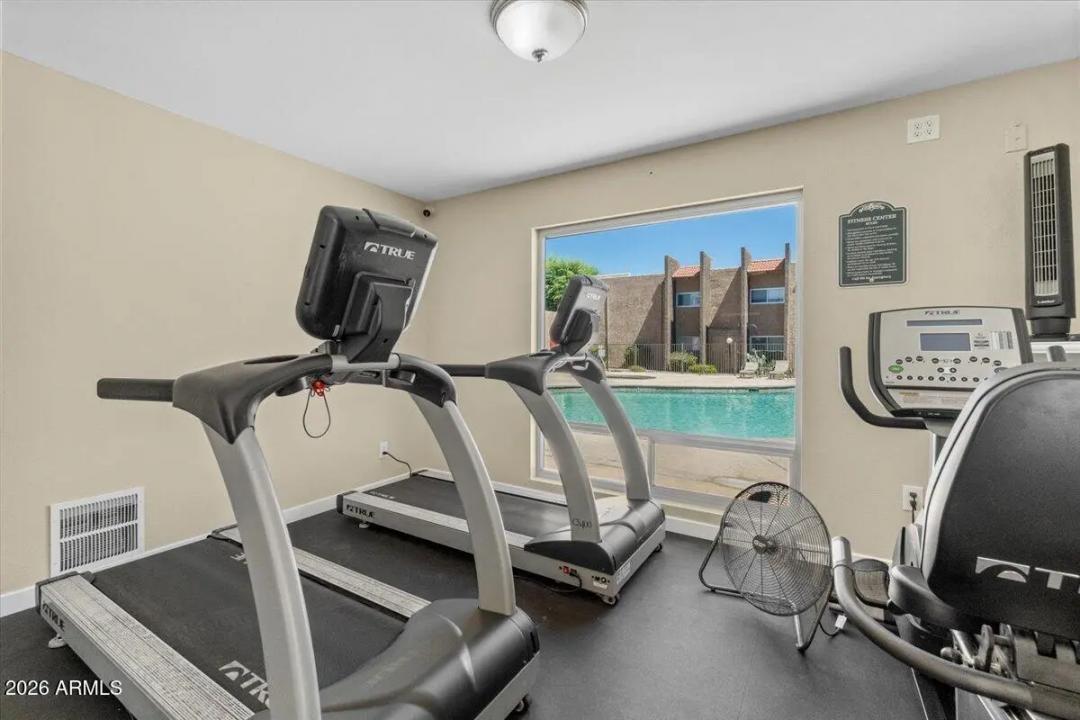 Real Estate Picture 21