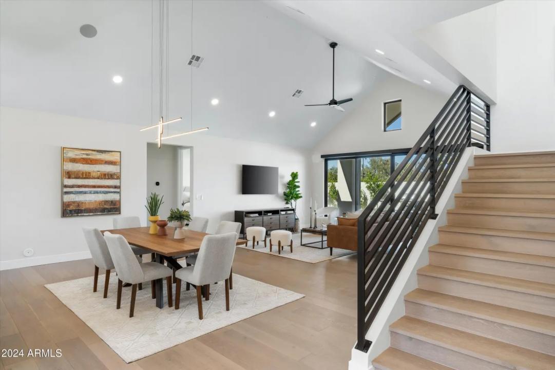 Real Estate Picture 3