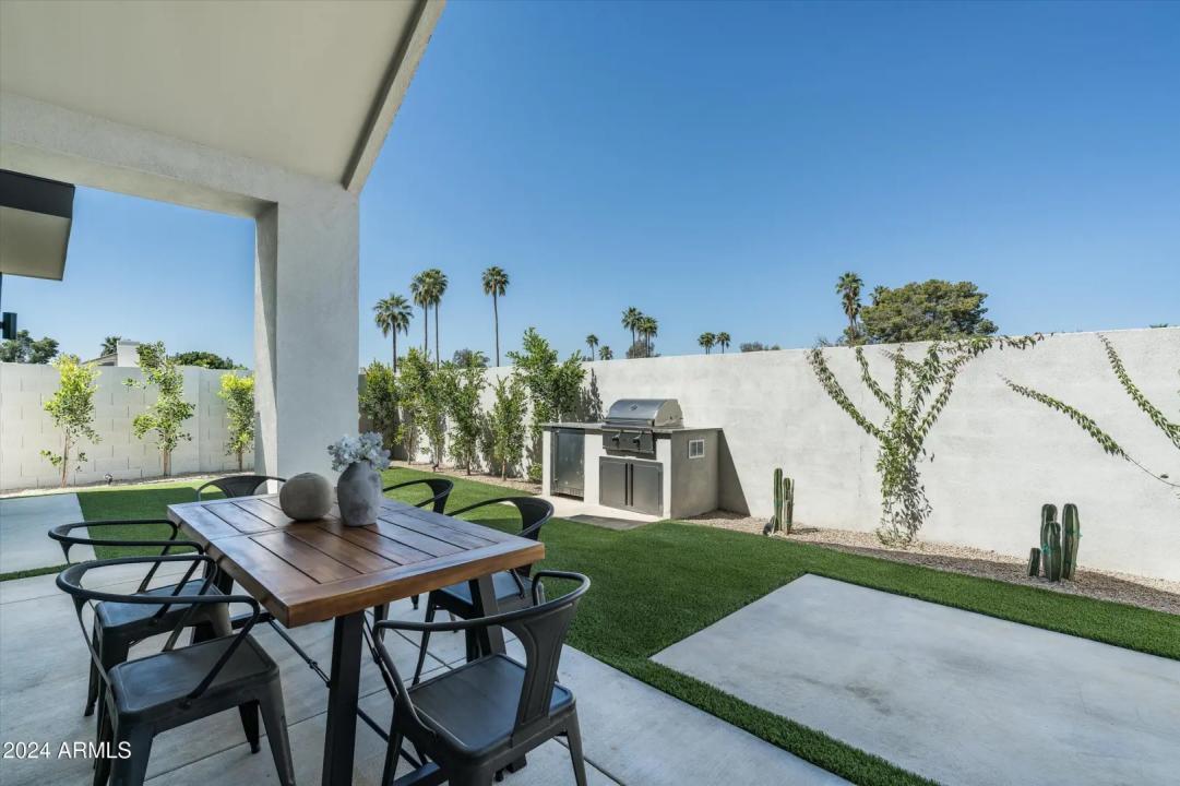 Real Estate Picture 27