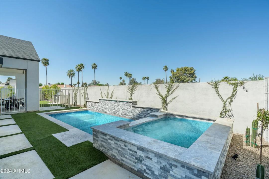 Real Estate Picture 31