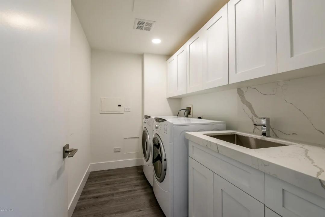 Real Estate Picture 29